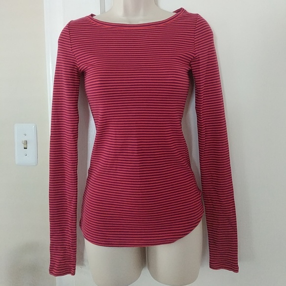 BCBGMaxAzria Tops - BCBG MaxAzria Small